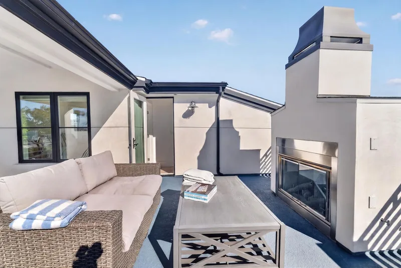 Courtyard & Rooftop at 608 Heliotrope Avenue, Corona del Mar